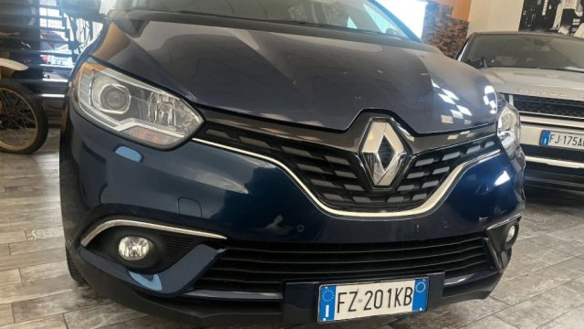 Renault Grand Scénic 1.7 blue dci Sport Edition2 120cv edc (2)