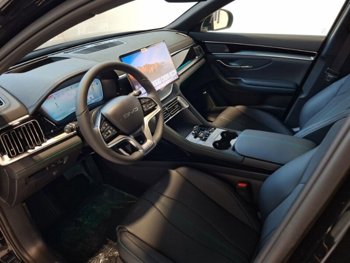 Byd Seal U DM-i 1.5 phev Design awd (12)