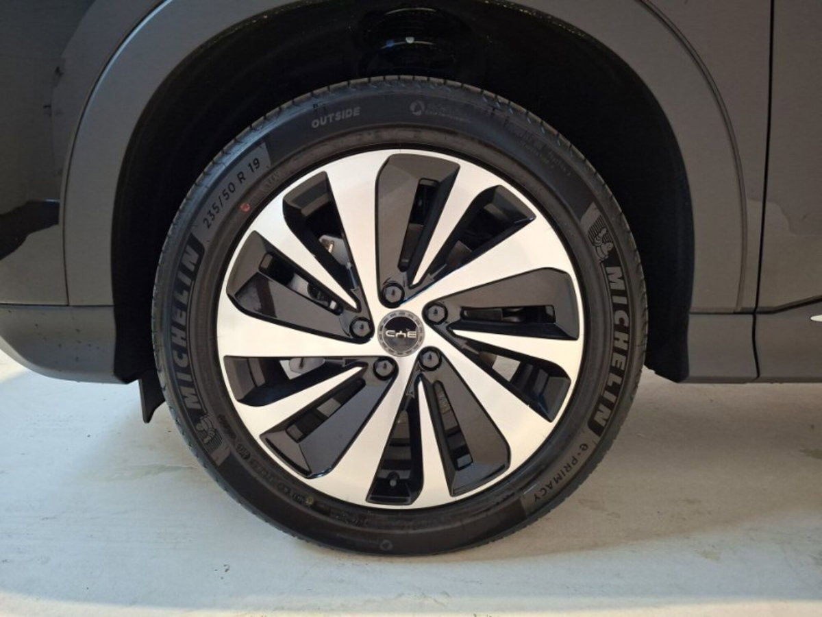 Byd Seal U DM-i 1.5 phev Design awd (7)