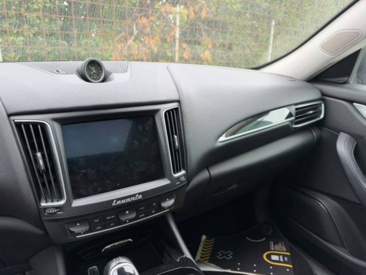 Maserati Levante Levante V6 Diesel 275 CV AWD (15)
