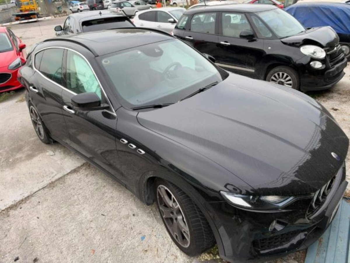 Maserati Levante Levante V6 Diesel 275 CV AWD (2)