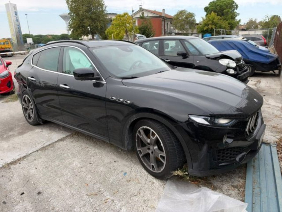 Maserati Levante Levante V6 Diesel 275 CV AWD (3)
