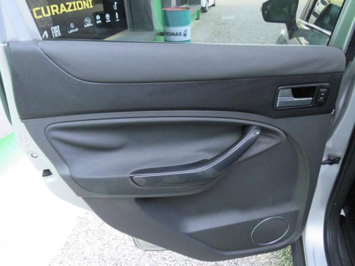 Ford Kuga 2.0 TDCi 163 CV 4WD Titanium DPF (17)