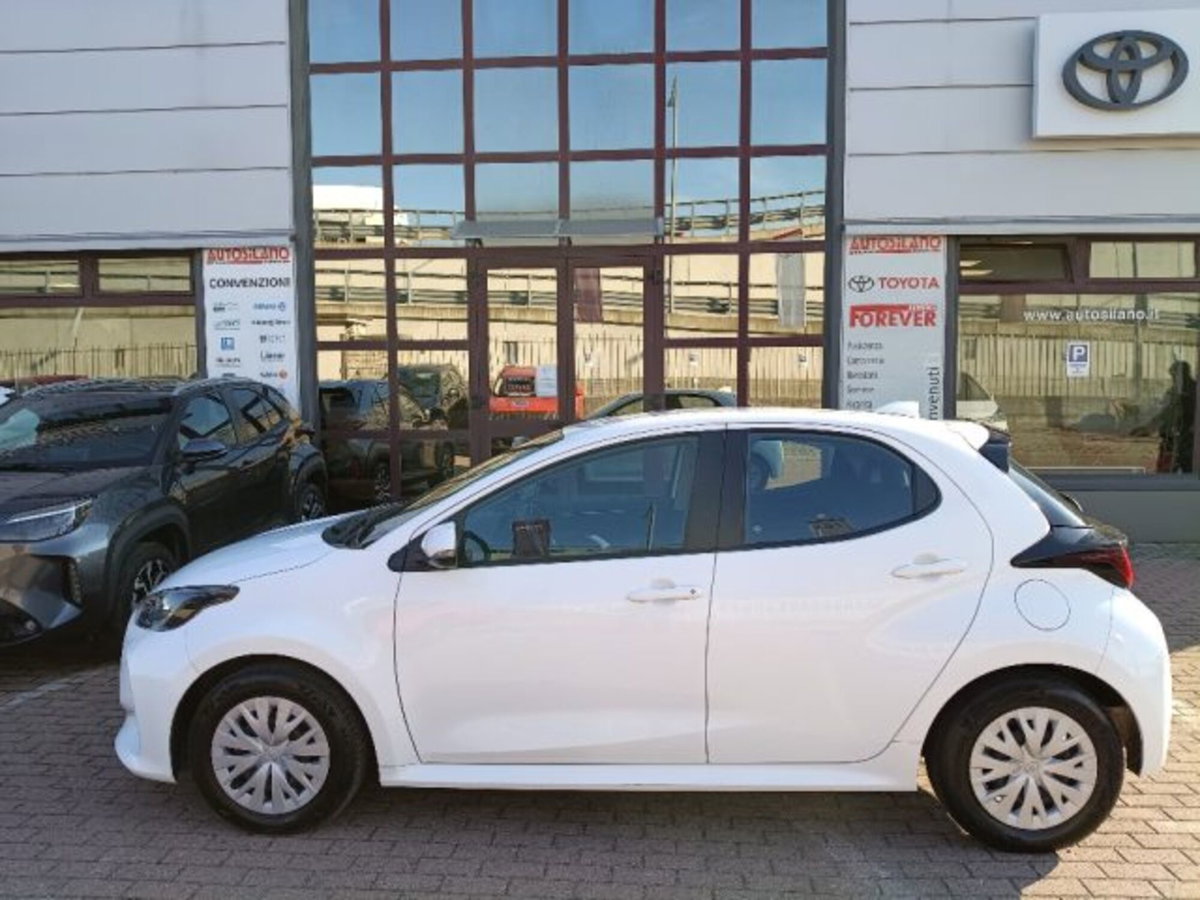 Toyota Yaris Cross 1.5 Hybrid 5p. E-CVT Active (8)