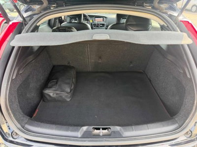 Volvo V40 Cross Country D2 Volvo Ocean Race (14)