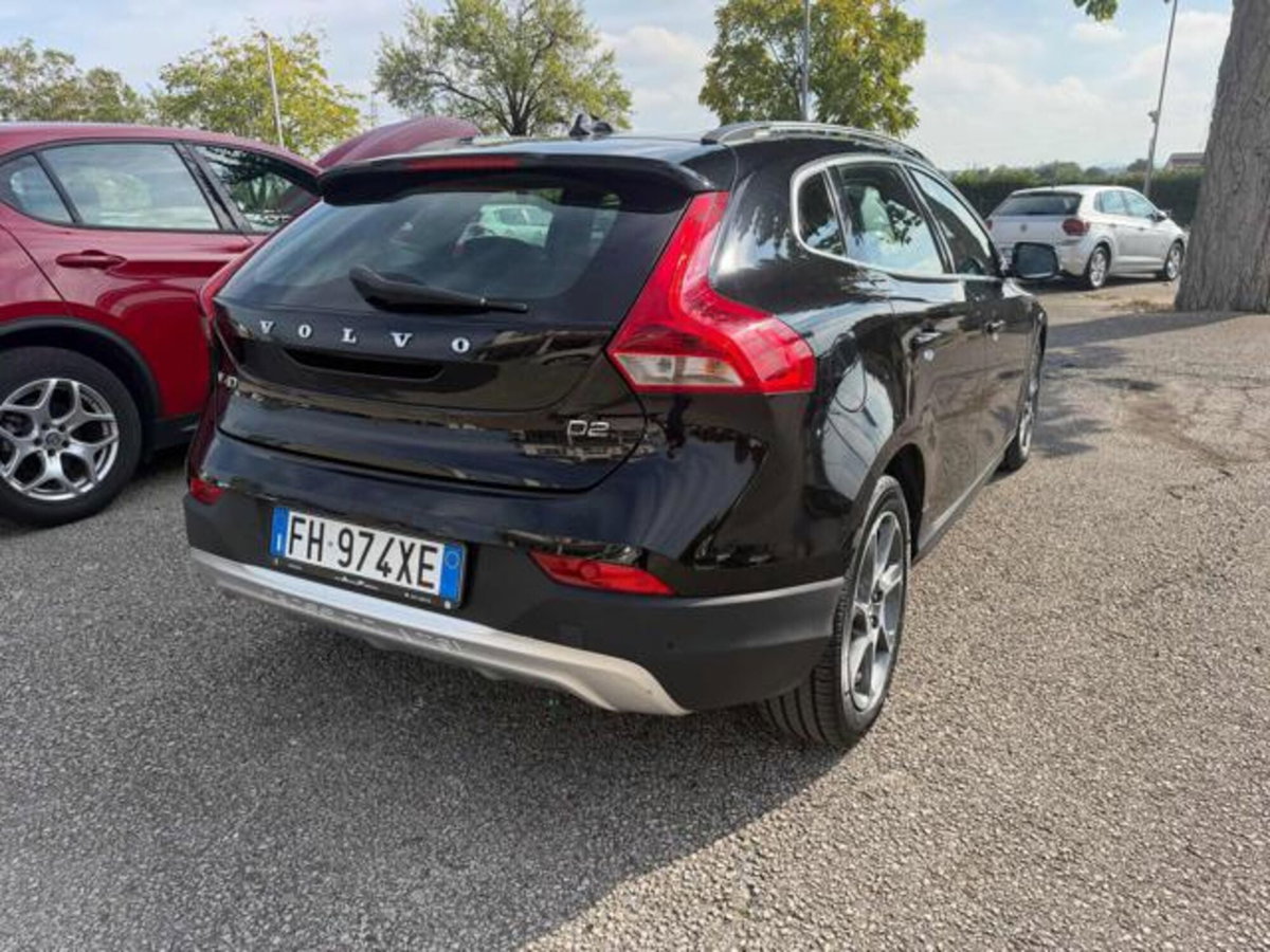 Volvo V40 Cross Country D2 Volvo Ocean Race (4)