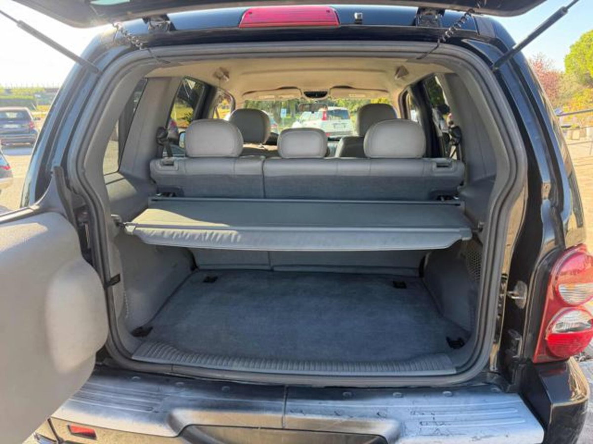 Jeep Cherokee 2.8 CRD Sport (12)