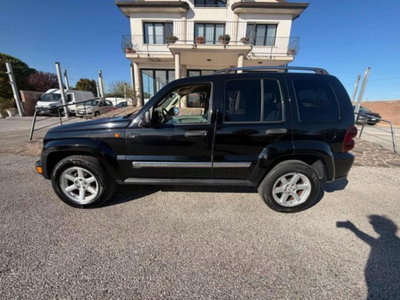 Jeep Cherokee 2.8 CRD Sport (6)