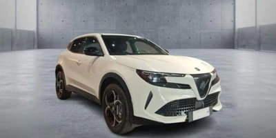 Alfa Romeo Junior 1.2 ibrida Sprint 145cv edct6 (2)