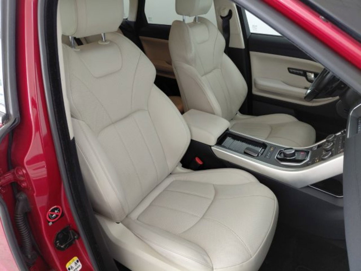 Land Rover Range Rover Evoque 2.0 Si4 5p. HSE Dynamic (3)