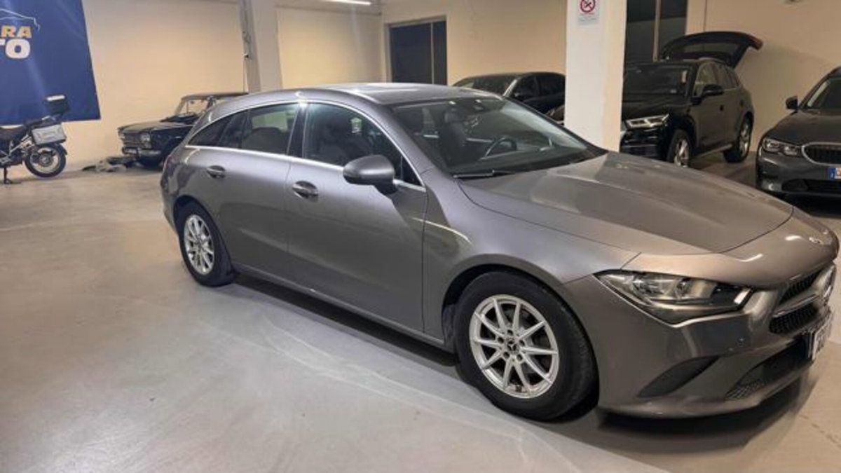 Mercedes-Benz CLA Shooting Brake 180 d Automatic Shooting Brake Business (8)