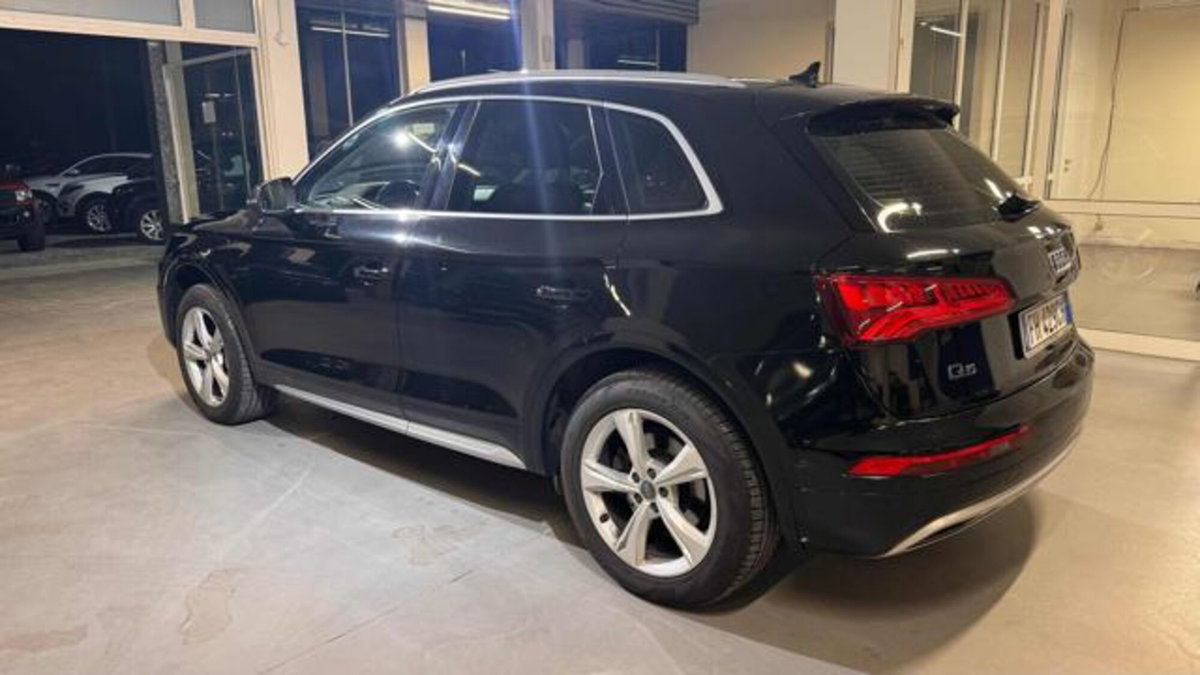 Audi Q5 2.0 TDI 190 CV quattro S tronic Sport (5)