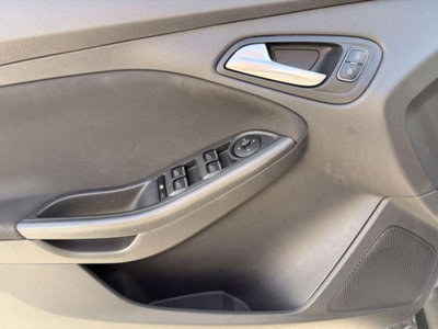 Ford Focus 1.0 EcoBoost 100 CV 5p. Business (9)