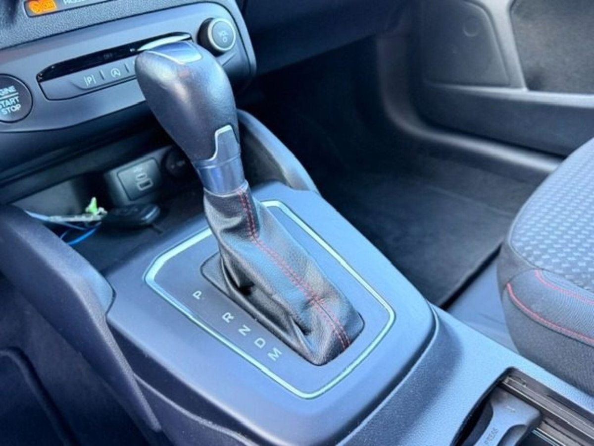 Ford Focus Station Wagon 1.0 EcoBoost Hybrid 125 CV Powershift SW ST-Line X (12)