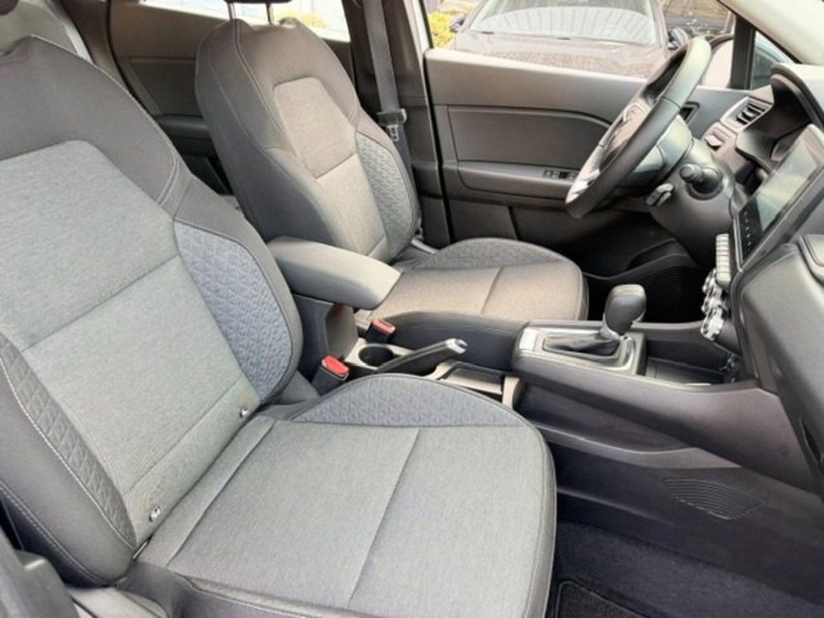 Renault Captur Full Hybrid E-Tech 145 CV Equilibre (12)