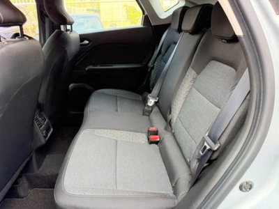 Renault Captur Full Hybrid E-Tech 145 CV Equilibre (7)