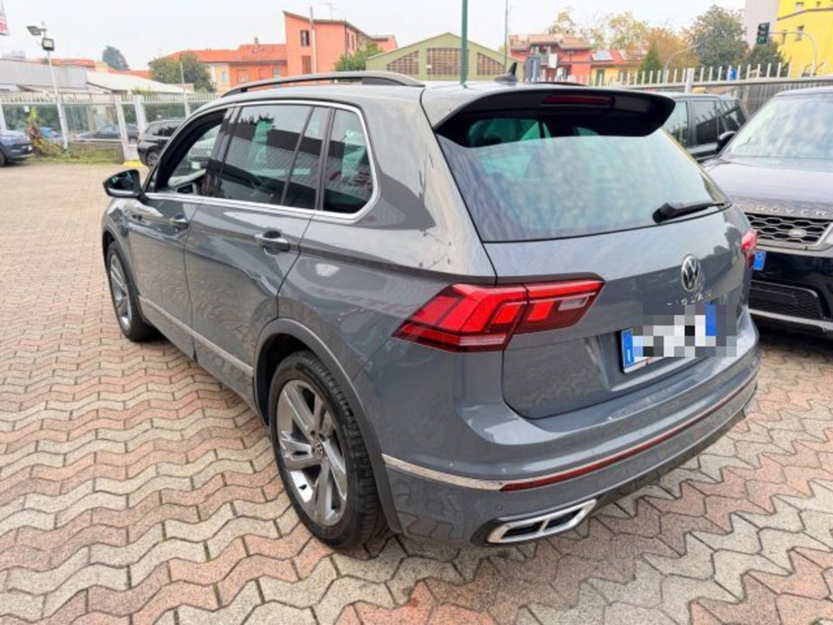 Volkswagen Tiguan 2.0 TDI 150 CV SCR DSG 4MOTION R-Line (5)