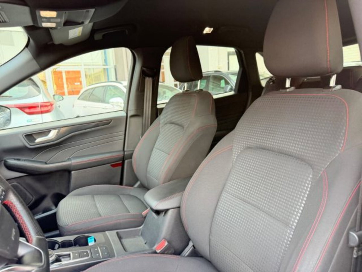 Ford Kuga 1.5 EcoBlue 120 CV aut. 2WD ST-Line X Design (7)
