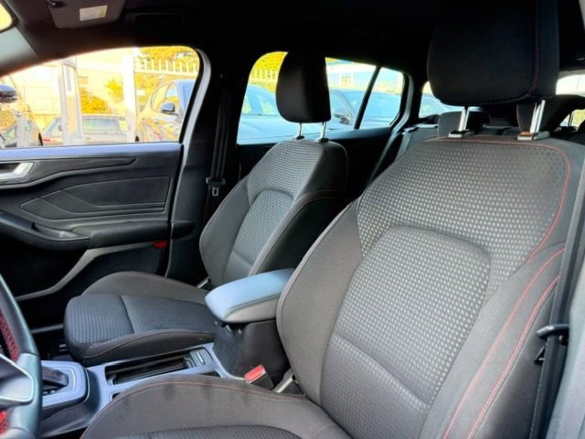 Ford Focus Station Wagon 1.0 EcoBoost Hybrid 125 CV Powershift SW ST-Line X (8)