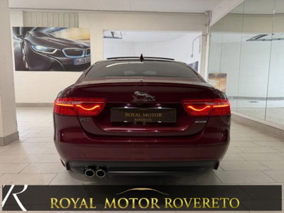 Jaguar XE 2.0 D Turbo 180 CV AWD aut. R-Sport (6)