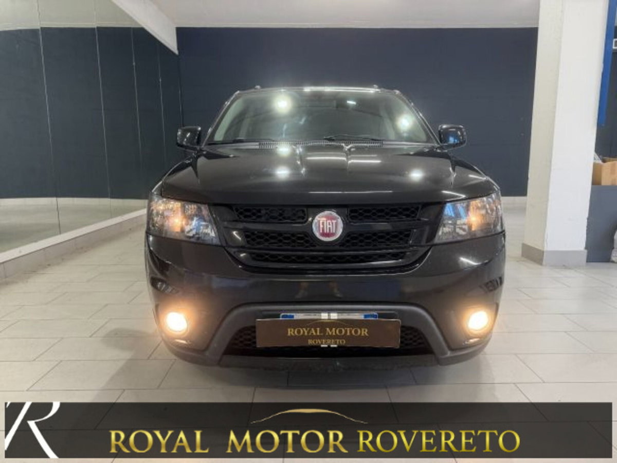 Fiat Freemont 2.0 Mjt 170 CV 4x4 Automatica Black Code (2)