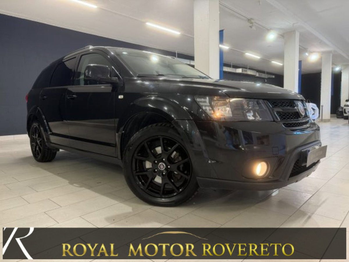 Fiat Freemont 2.0 Mjt 170 CV 4x4 Automatica Black Code (3)