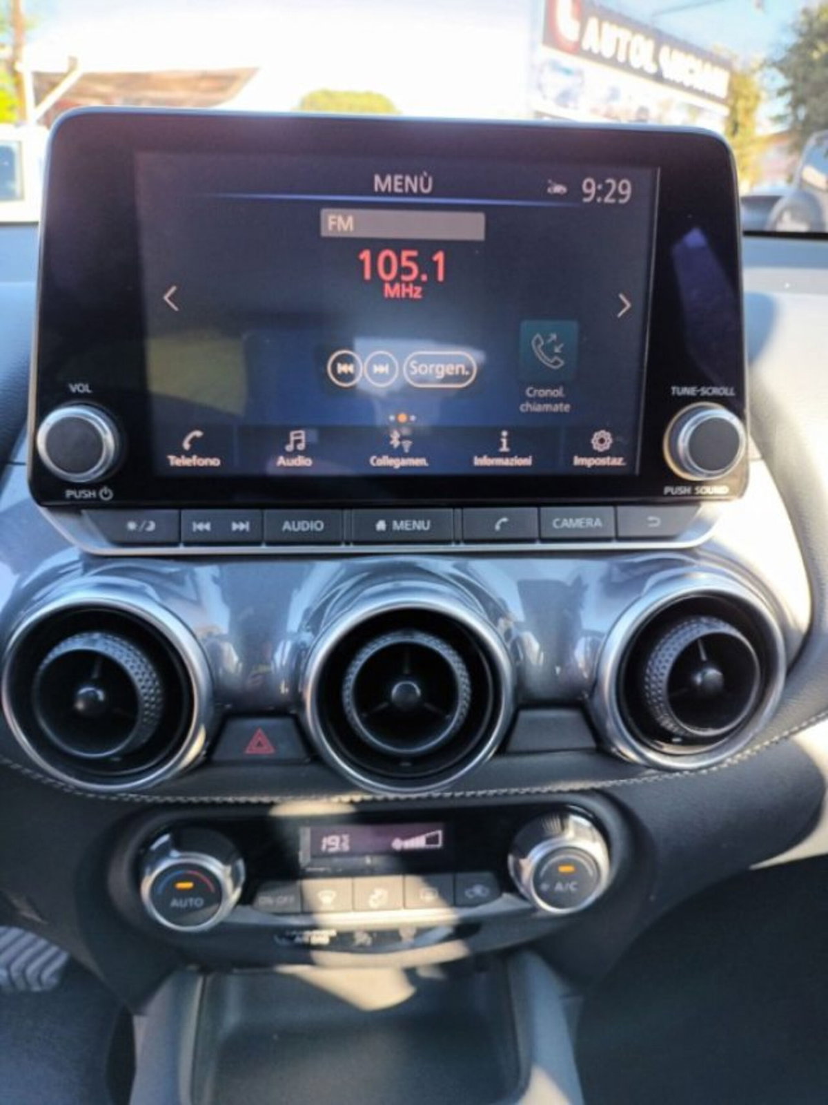 Nissan Juke 1.0 dig-t N-Connecta 114cv dct (11)