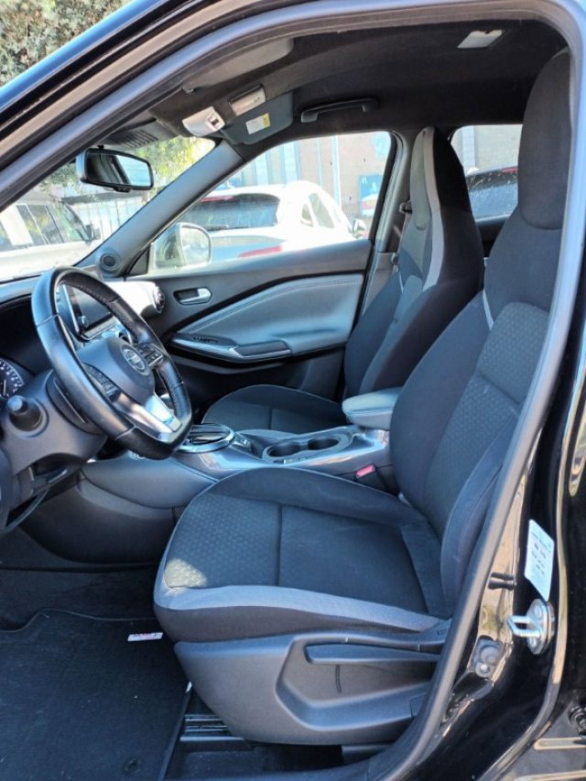 Nissan Juke 1.0 dig-t N-Connecta 114cv dct (6)