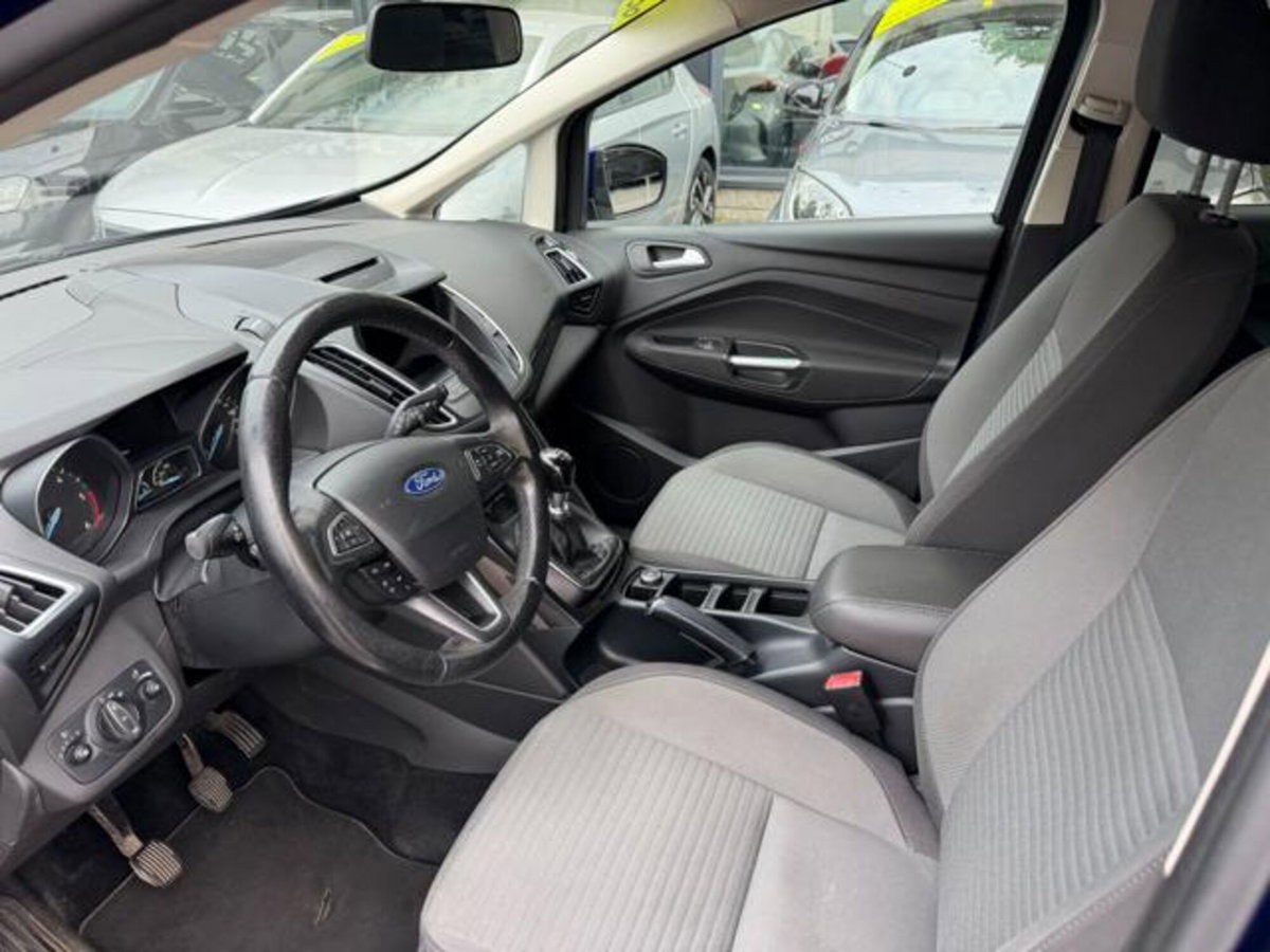 Ford C-Max 1.5 TDCi 95CV Start&Stop Titanium (8)