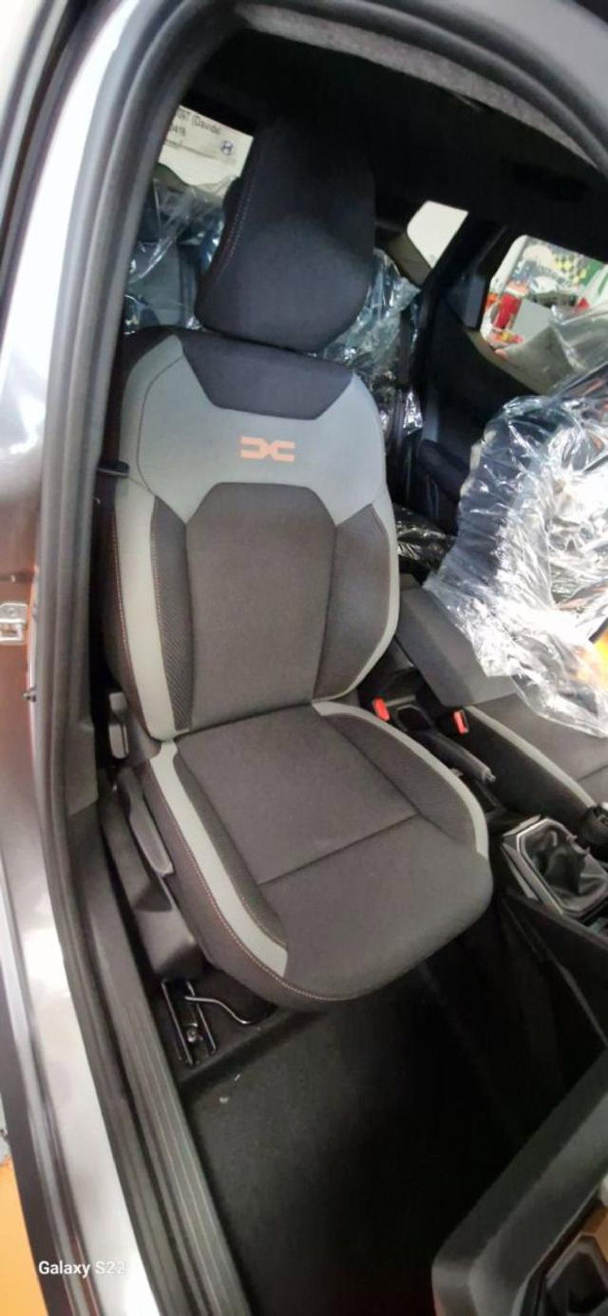 Dacia Duster 1.0 Eco-G Extreme 100cv (6)