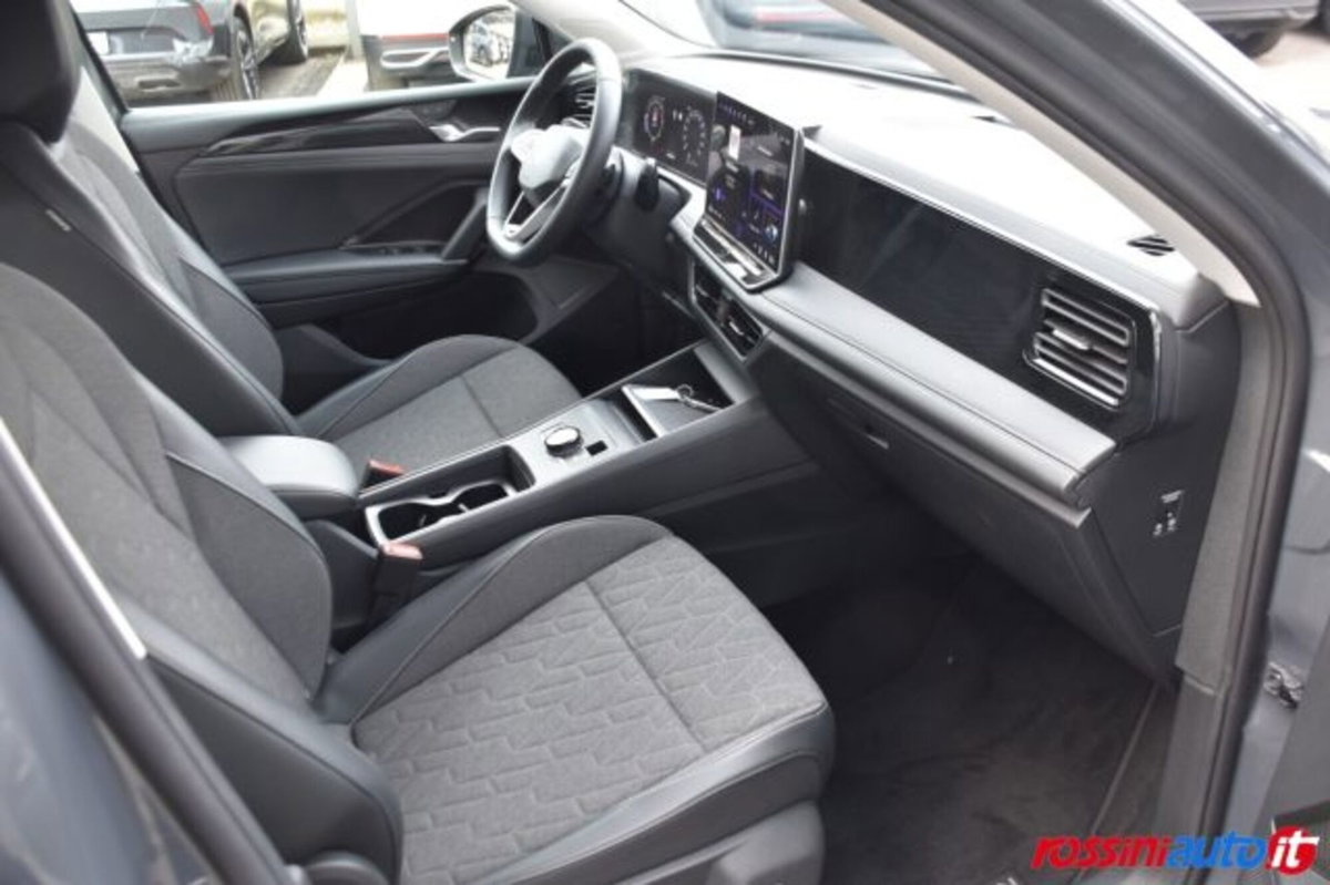 Volkswagen Tiguan 2.0 tdi Life 150cv dsg (14)