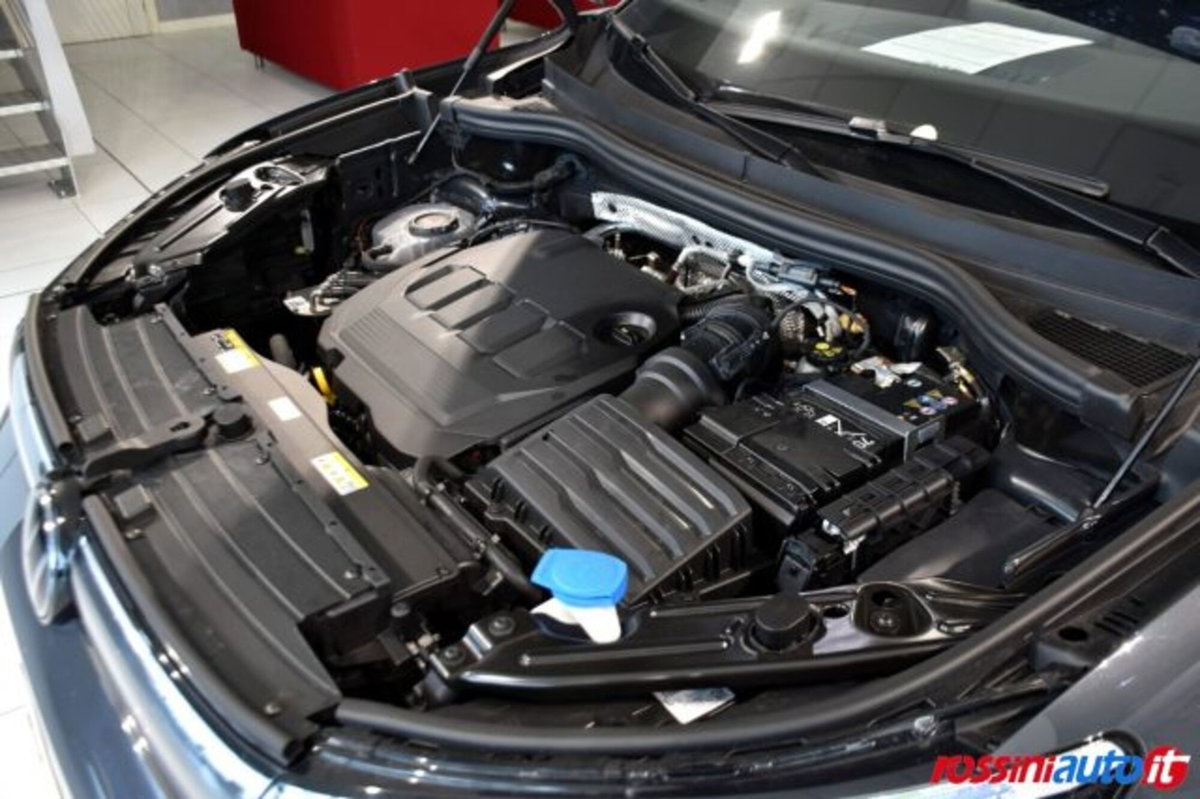 Volkswagen Tiguan 2.0 tdi Life 150cv dsg (15)