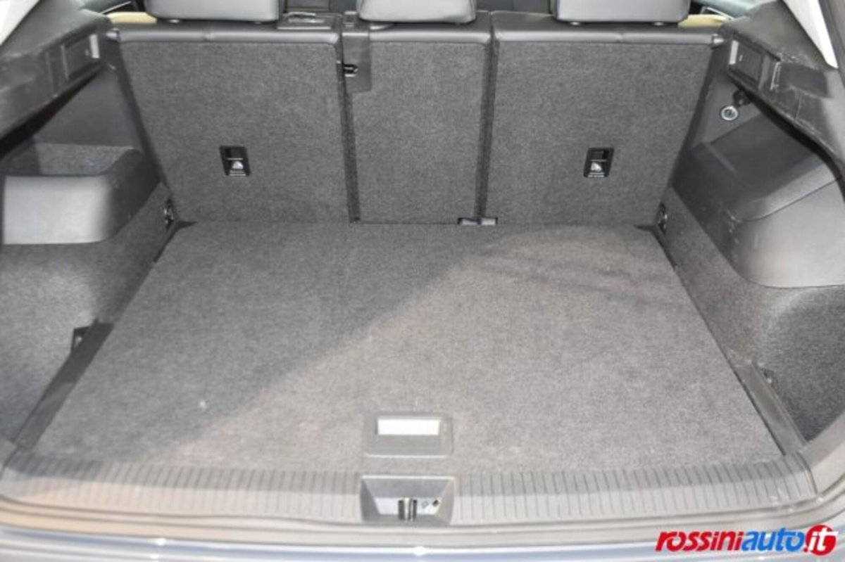 Volkswagen Tiguan 2.0 tdi Life 150cv dsg (16)