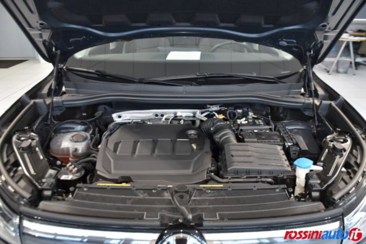 Volkswagen Tiguan 2.0 tdi Life 150cv dsg (17)