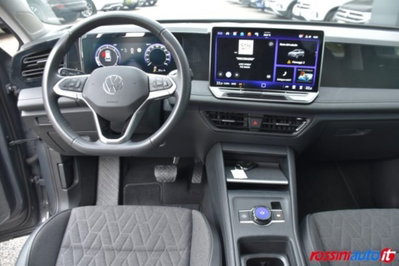 Volkswagen Tiguan 2.0 tdi Life 150cv dsg (9)