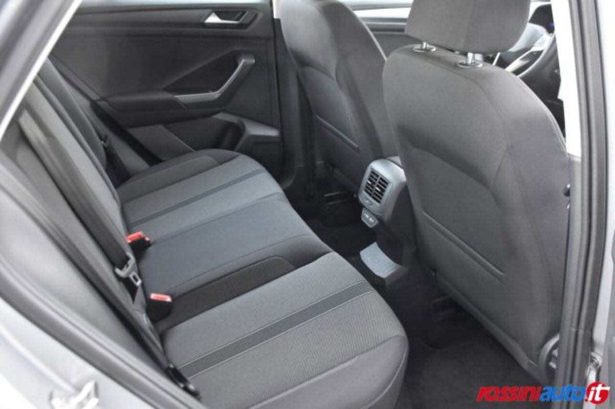Volkswagen T-Roc 2.0 tdi Life 150cv dsg (13)