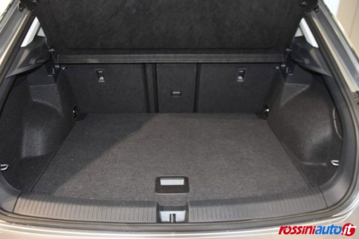 Volkswagen T-Roc 2.0 tdi Life 150cv dsg (16)