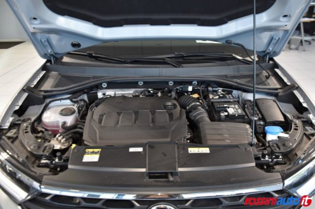Volkswagen T-Roc 2.0 tdi Life 150cv dsg (17)