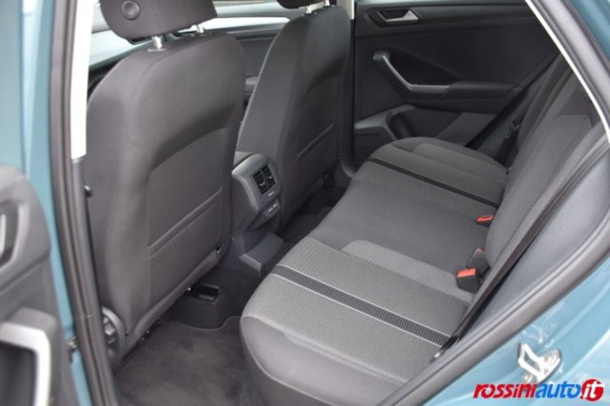 Volkswagen T-Roc 2.0 tdi Life 150cv dsg (12)