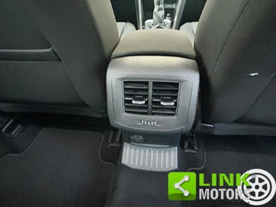 Volkswagen T-Roc 1.0 tsi Style 115cv (10)