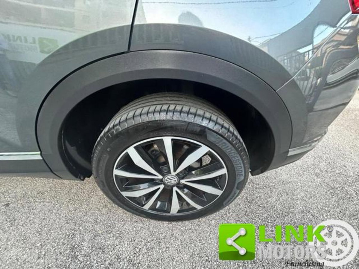 Volkswagen T-Roc 1.0 tsi Style 115cv (15)