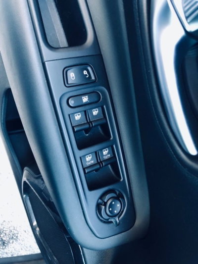 Jeep Renegade 1.3 T4 190CV PHEV 4xe AT6 Limited (16)