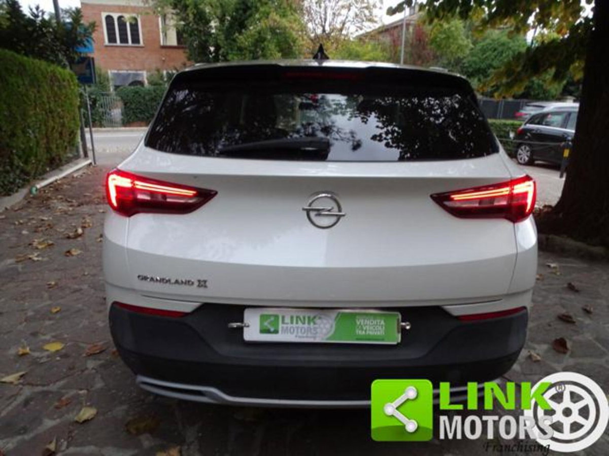 Opel Grandland X 1.5 diesel Ecotec Start&Stop aut. Elegance (8)