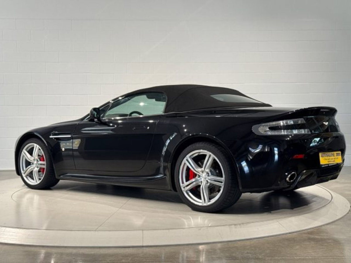 Aston Martin V8 Vantage Cabrio V8 Vantage Roadster Sportshift (10)