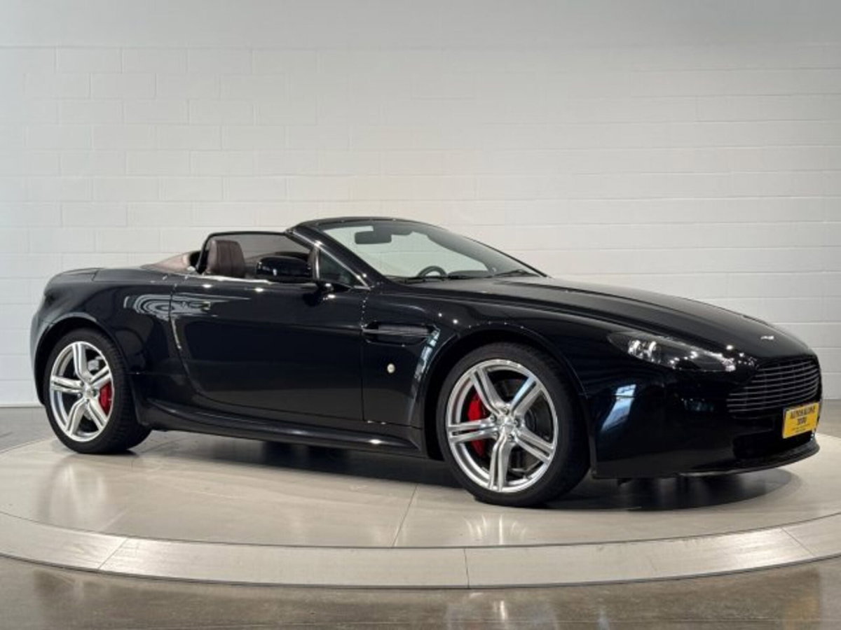 Aston Martin V8 Vantage Cabrio V8 Vantage Roadster Sportshift (7)