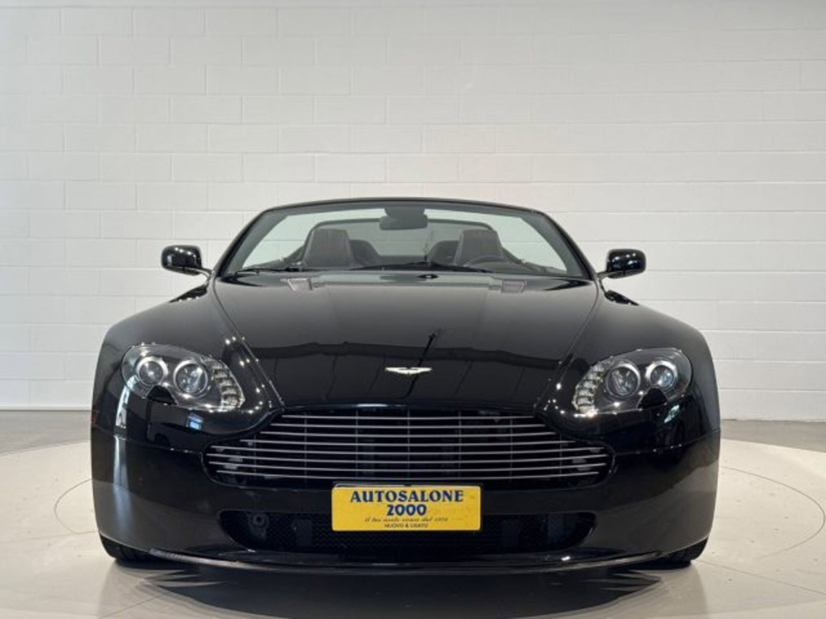 Aston Martin V8 Vantage Cabrio V8 Vantage Roadster Sportshift (8)