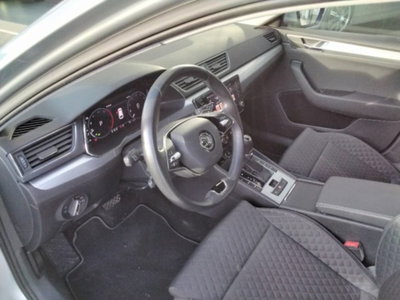 Skoda Superb Station Wagon 2.0 TDI EVO 150 CV SCR DSG Wagon Executive (17)