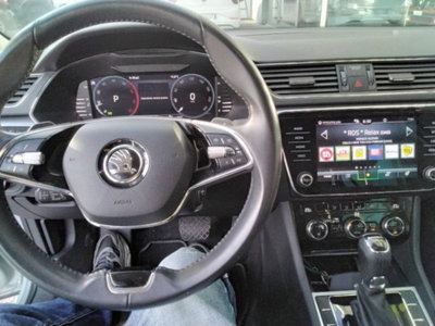 Skoda Superb Station Wagon 2.0 TDI EVO 150 CV SCR DSG Wagon Executive (19)