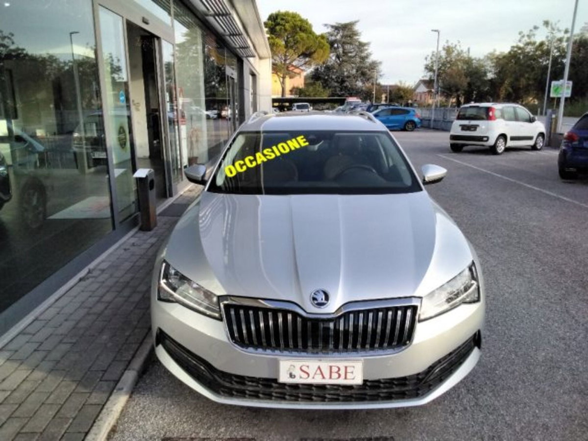 Skoda Superb Station Wagon 2.0 TDI EVO 150 CV SCR DSG Wagon Executive (4)