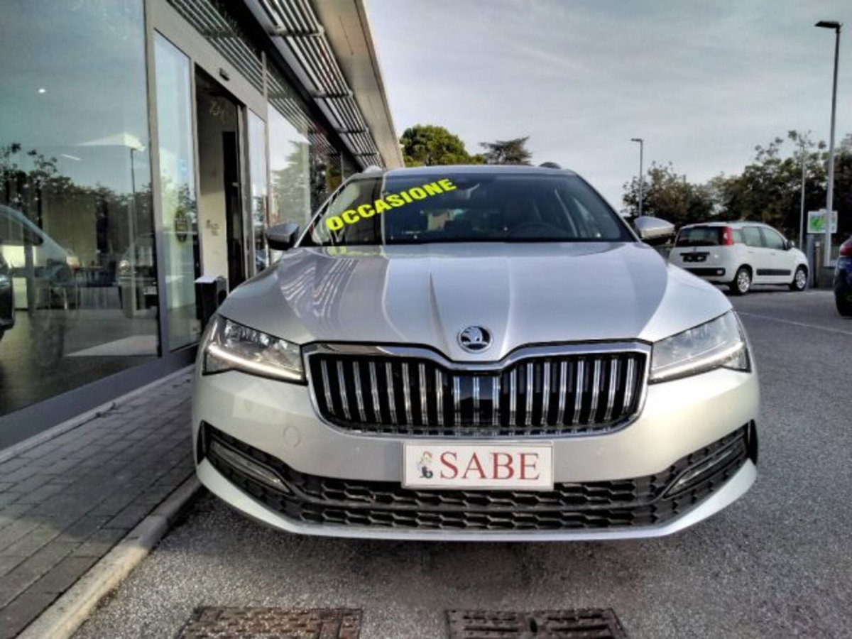 Skoda Superb Station Wagon 2.0 TDI EVO 150 CV SCR DSG Wagon Executive (5)